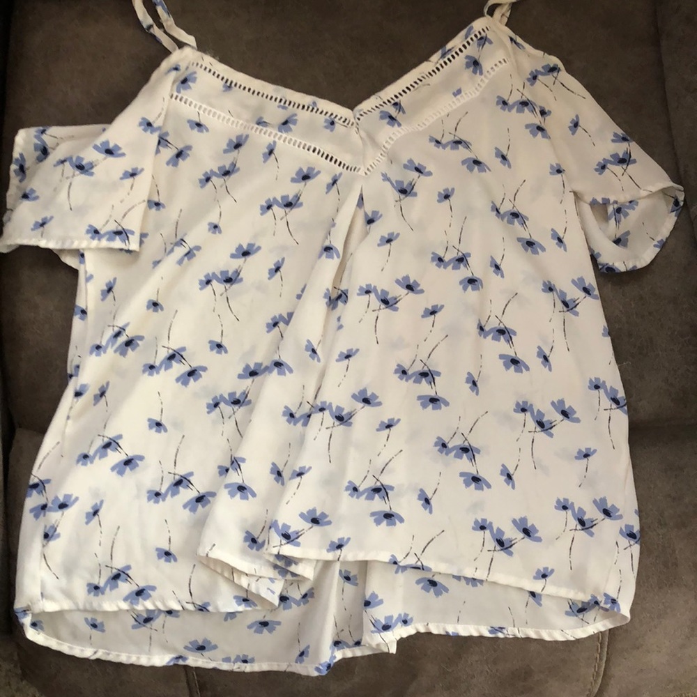 Women’s off shoulder top.